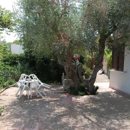 Casa Vacanze Castro Salento 別荘